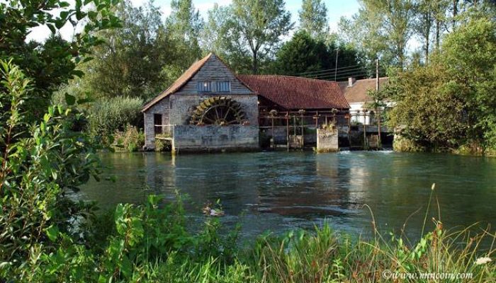 Ancien moulin paysage activité touristique Ancien moulin nature paysage activité touristique rivière de l'authie à abbeville tollent camping